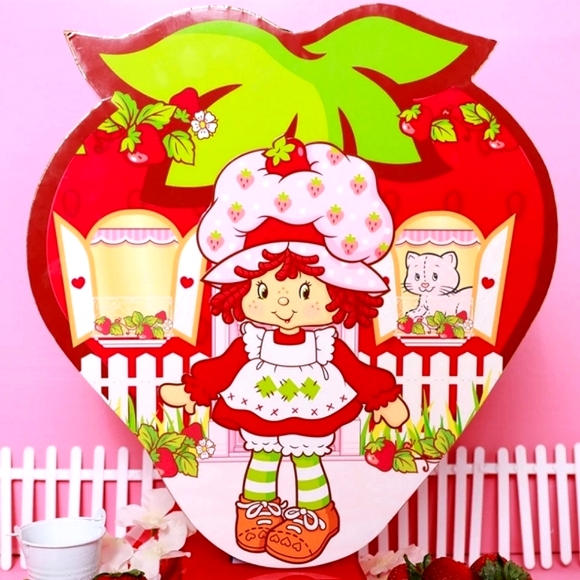Strawberry Shortcake x Glamlite PR Box Full Collection - Picture 2 of 16